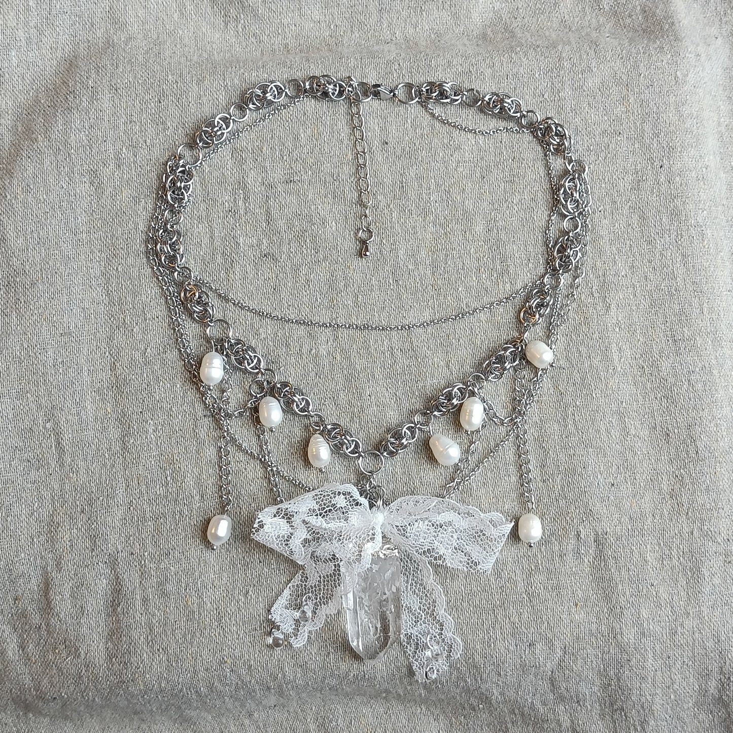 RIVER TREASURES NECKLACE