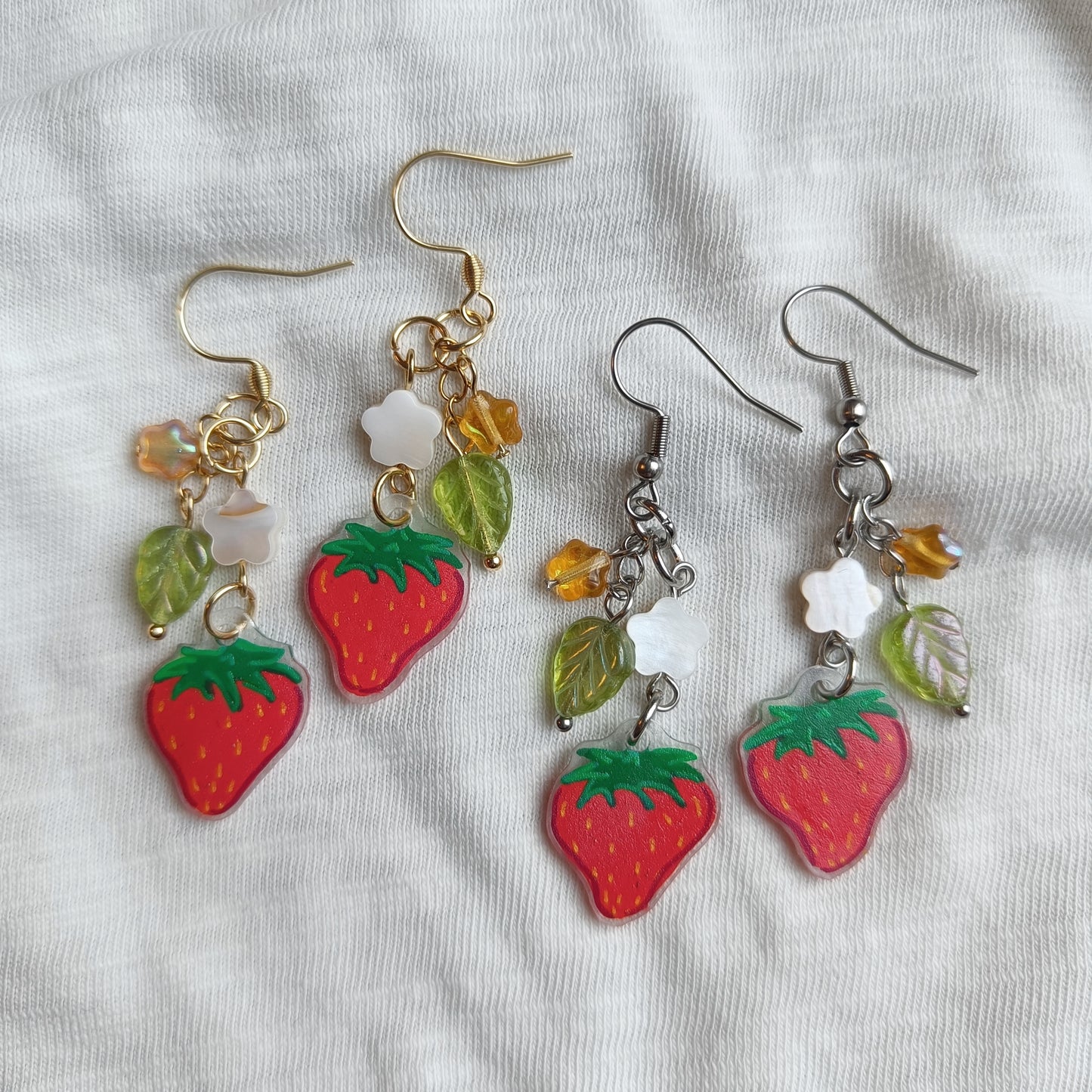 STRAWBERRY EARRINGS