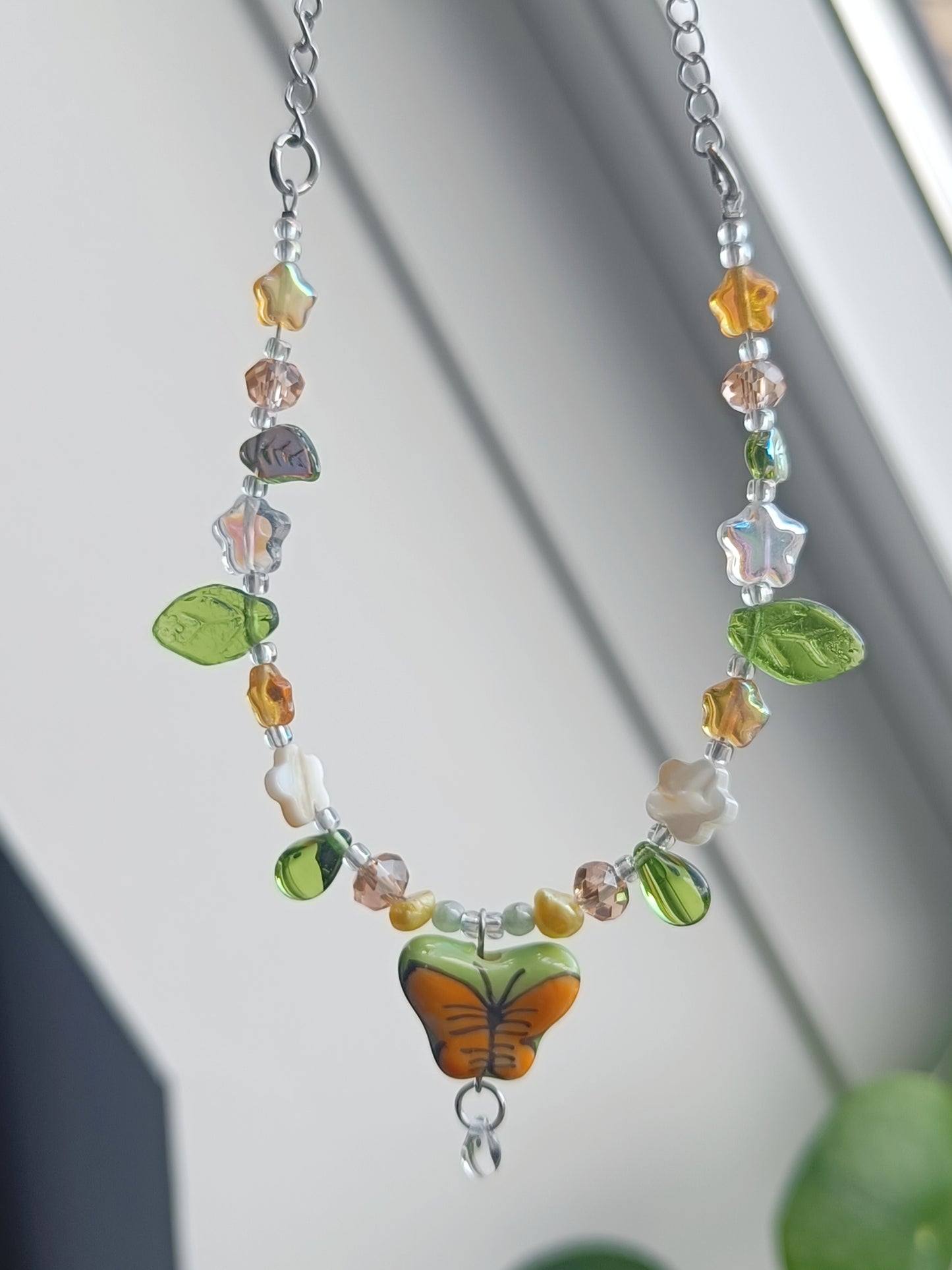 BUTTERFLY BUSH NECKLACE